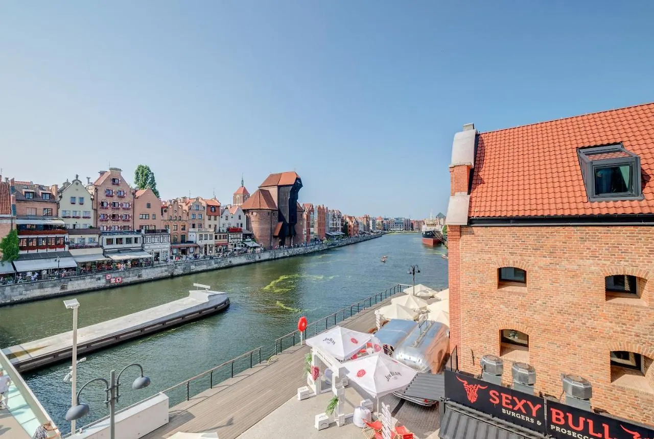 The Black Crane Apartment Gdansk